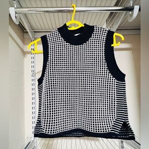 Women sweater vest